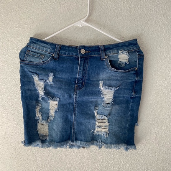 jean skirt. size - medium - Picture 1 of 2